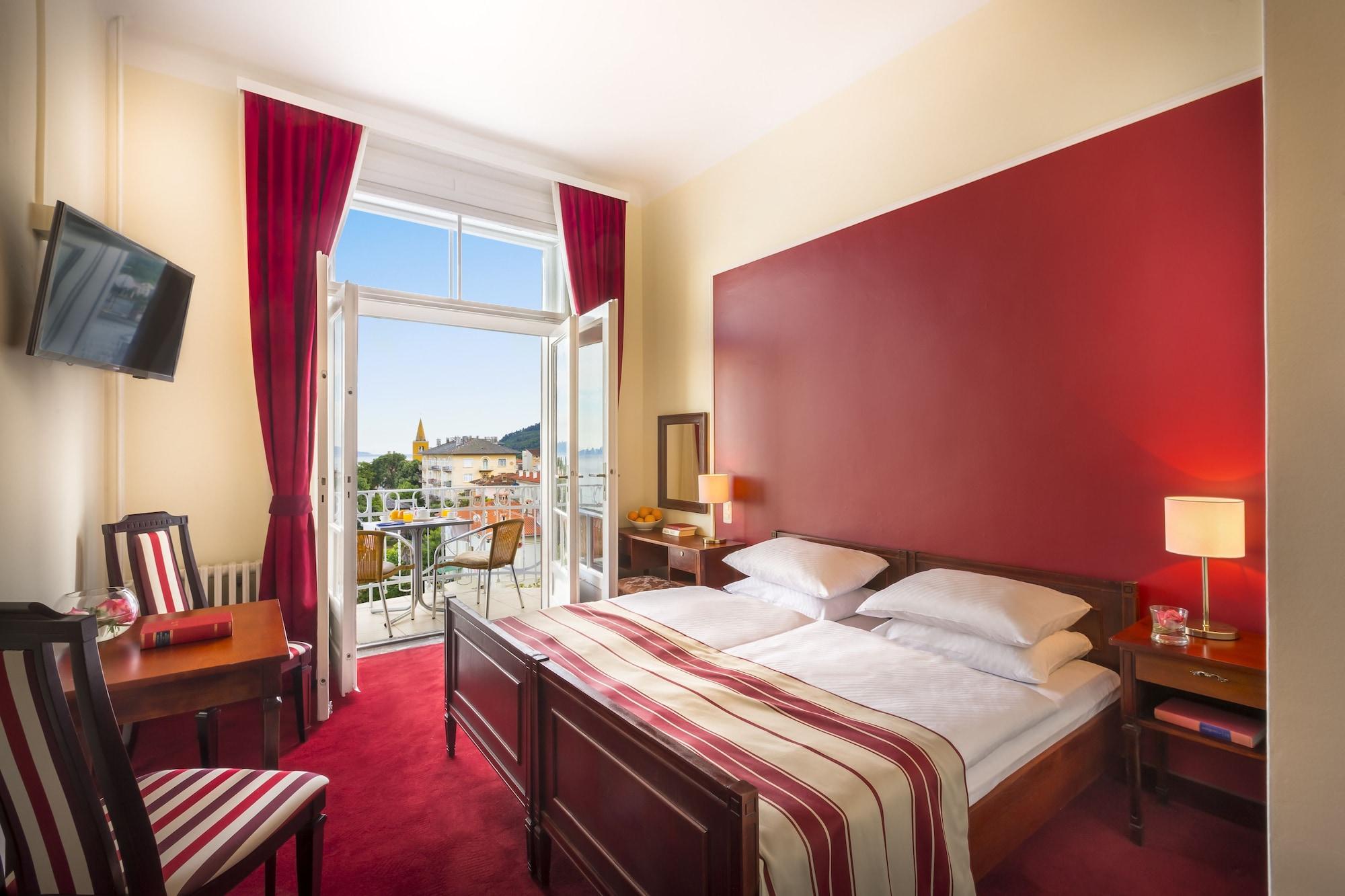 Hotel Bristol Lovran Exteriér fotografie